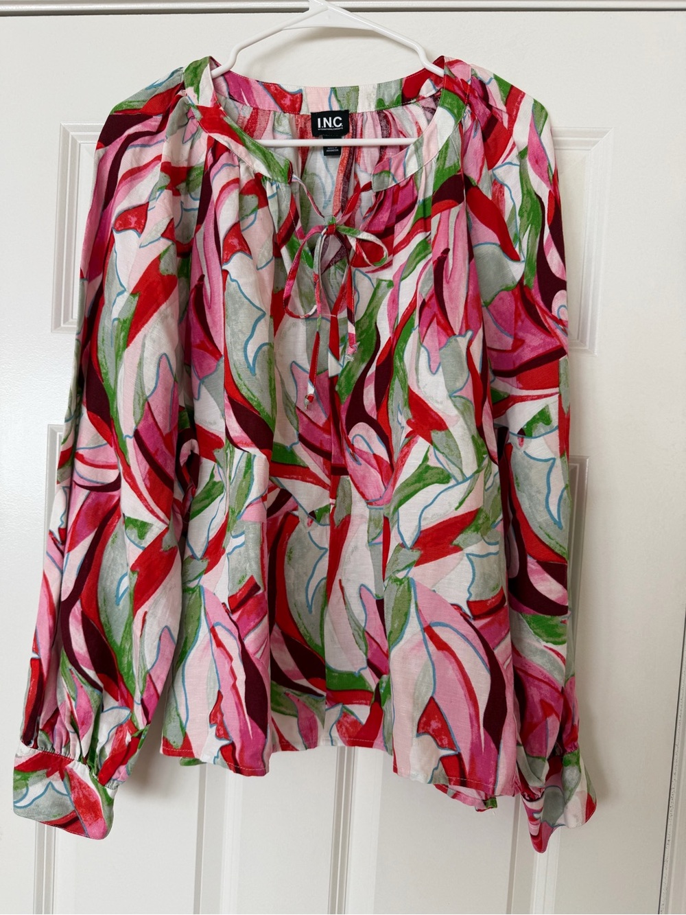 INC International Concepts Floral Tie-Neck Blouse in Pink/Red Size XL